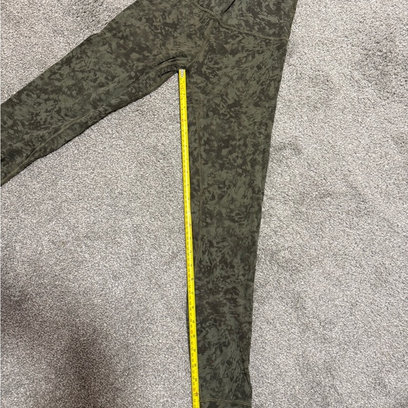 lululemon athletica Gray Patterned Leggings - Picture 6 of 6